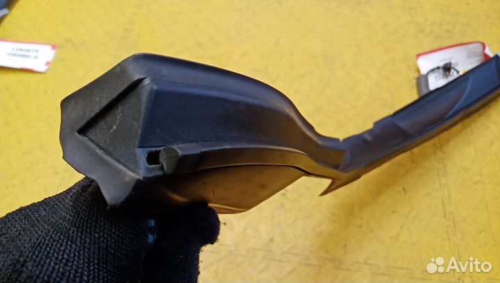 Накладка (кузов внутри) Range Rover Velar