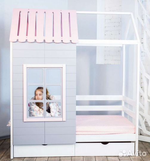 Детская кроватка домик с крышей