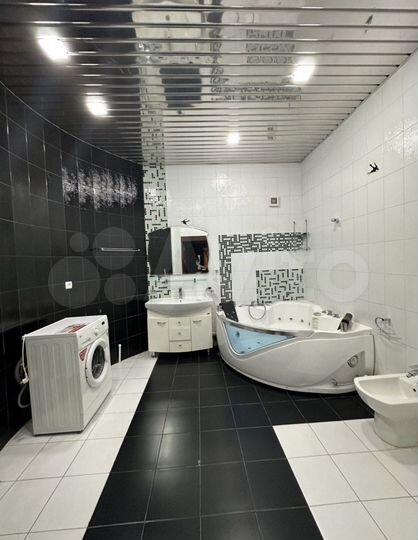 2-к. квартира, 68,1 м², 6/10 эт.