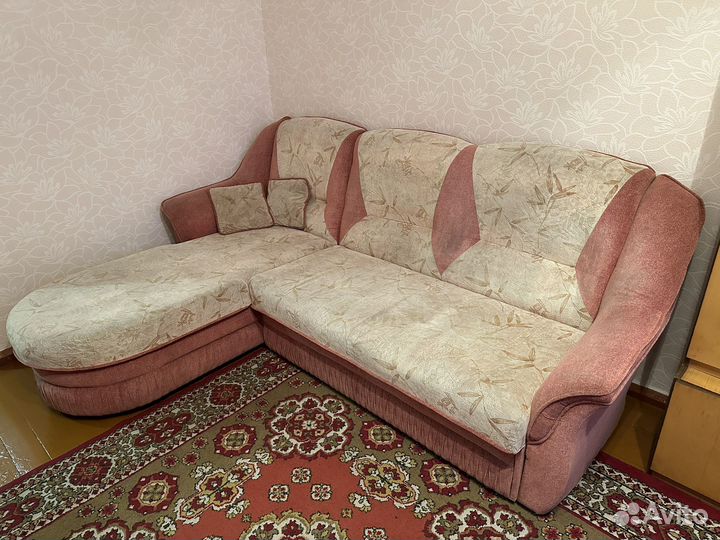 Угловой диван