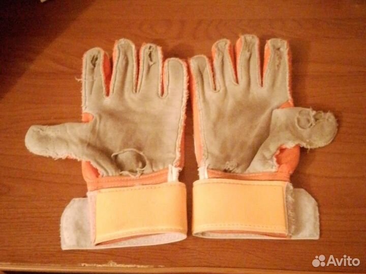 Вратарские перчатки nike