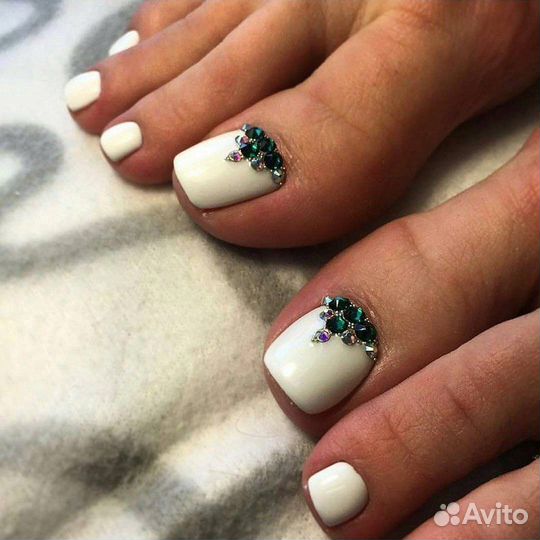 Маникюр, педикюр с покрытием гель лак