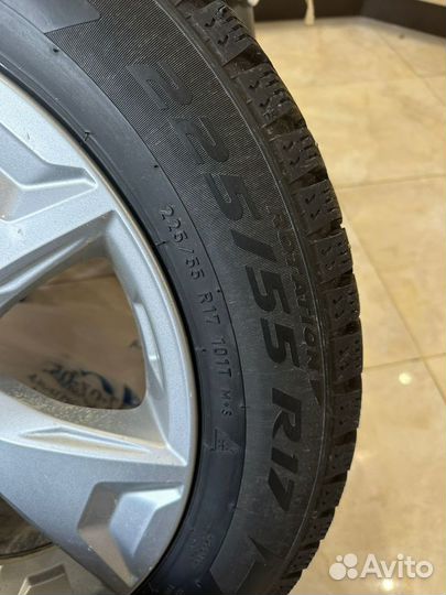 Pirelli Ice Zero 225/55 R17