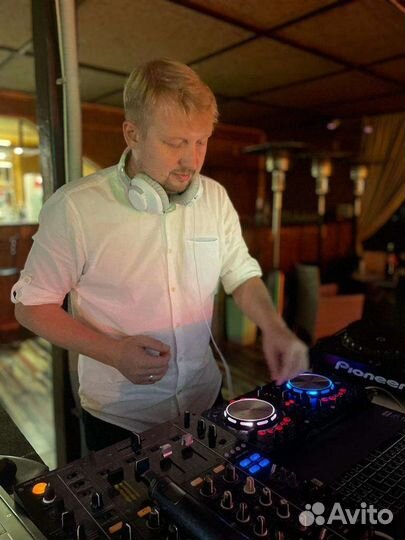 Dj, диджей, звукорежиссёр