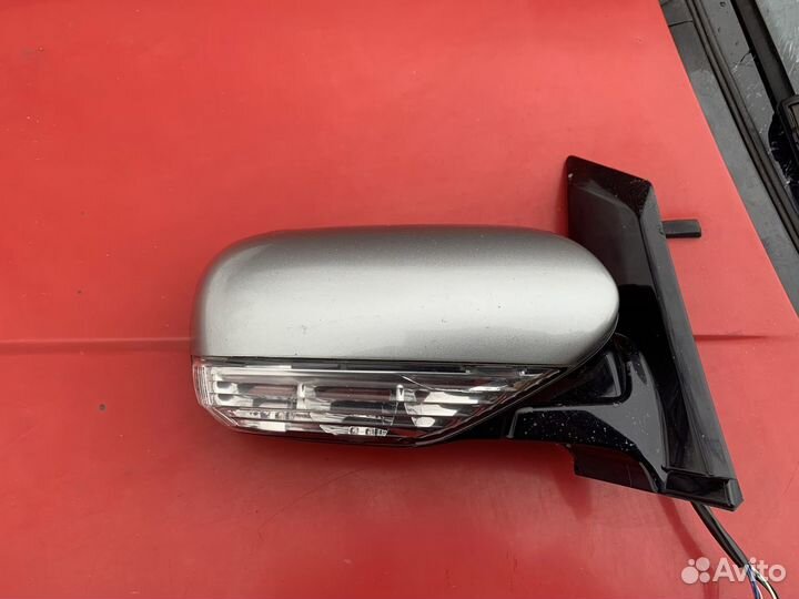 Subaru tribeca зеркало правое