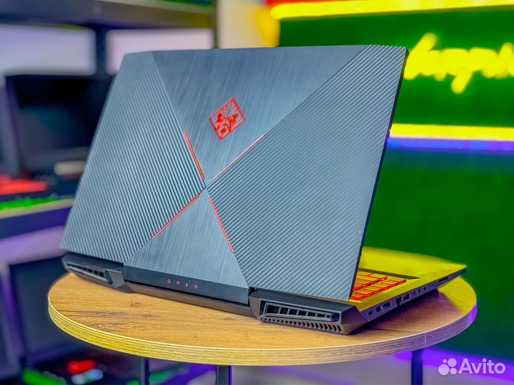 Ноутбук HP Omen: I5 + GTX 1060 + SSD