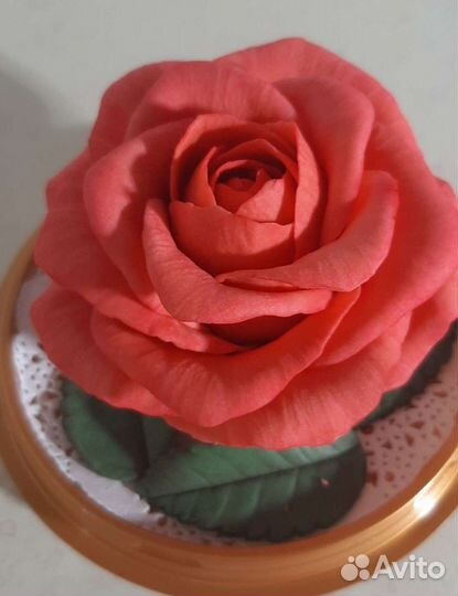 Роза из шоколада