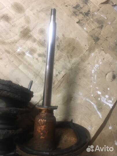 Амортизационные стойки