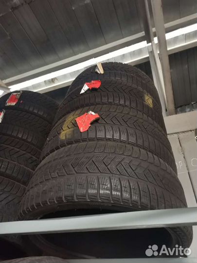 Pirelli Scorpion 245/35 R21