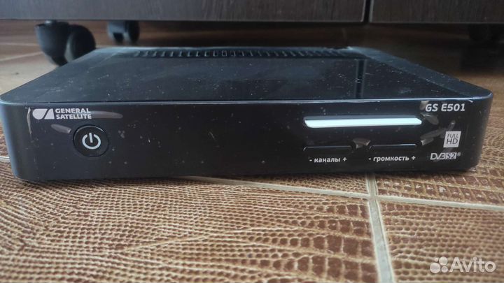Триколор ресивер Gs e501 +спутниковая тарелка