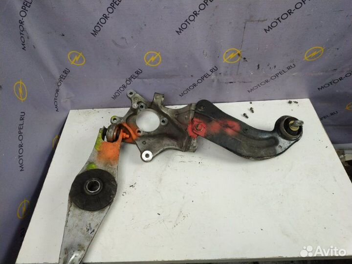 Рычаг поперечный задний левый Opel Insignia 2009