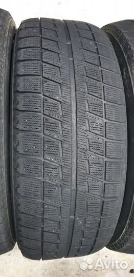 Bridgestone Blizzak VRX 215/65 R16 102S