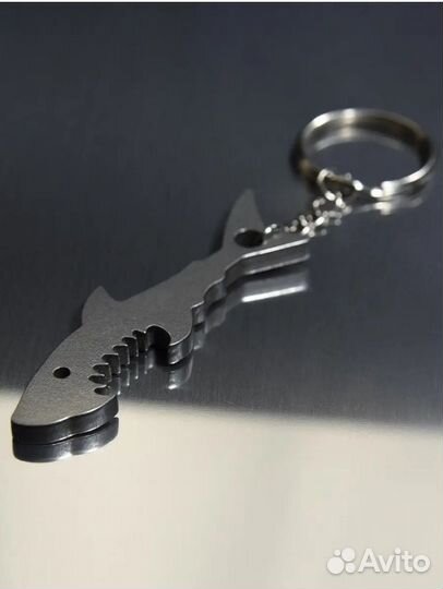 Открывашка в форме акулы