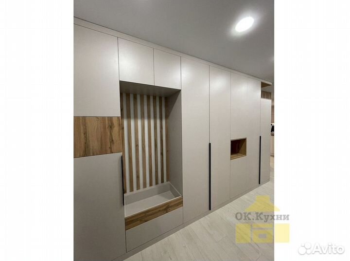 Встраиваемый шкаф