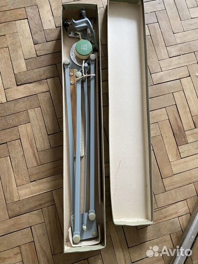 Прибор чертежный (кульман) 