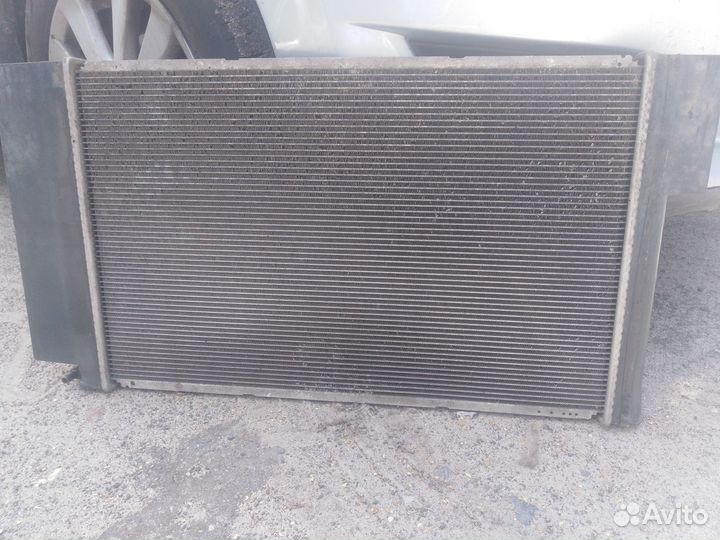 Радиатор охлаждения двигателя Toyota Auris 2007