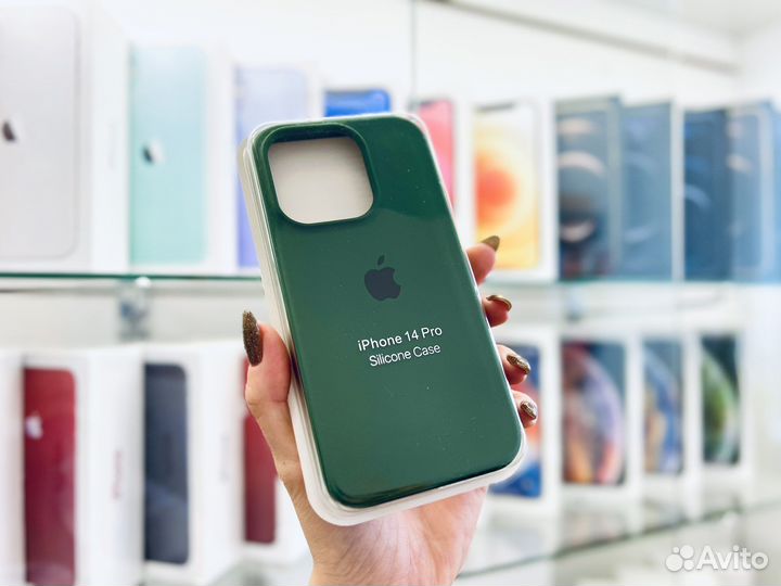 Чехол на iPhone 14 Pro, зеленый