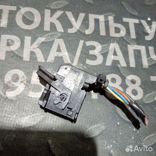 Разъём селектора ркпп Opel Astra h