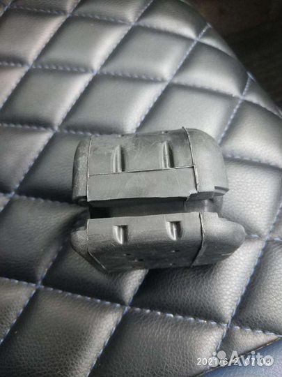 Сайлентблок Ниссан