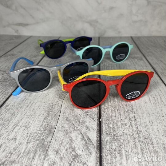 Солнечные очки детские