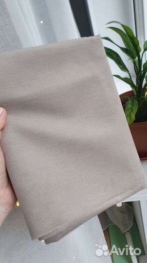 Отрез новой мебельной ткани