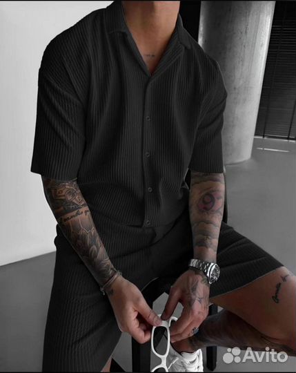 Мужской костюм