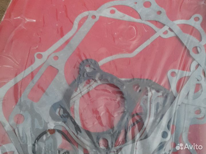 Прокладк и на на 140 150 160.а также 14 колесо