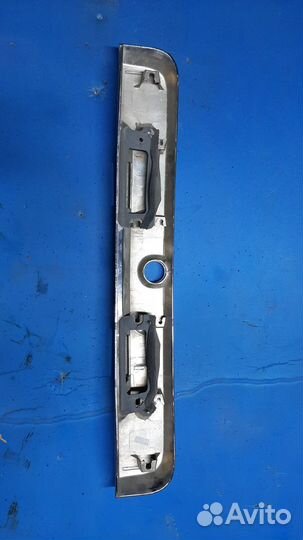 Накладка крышки багажника рено дастер