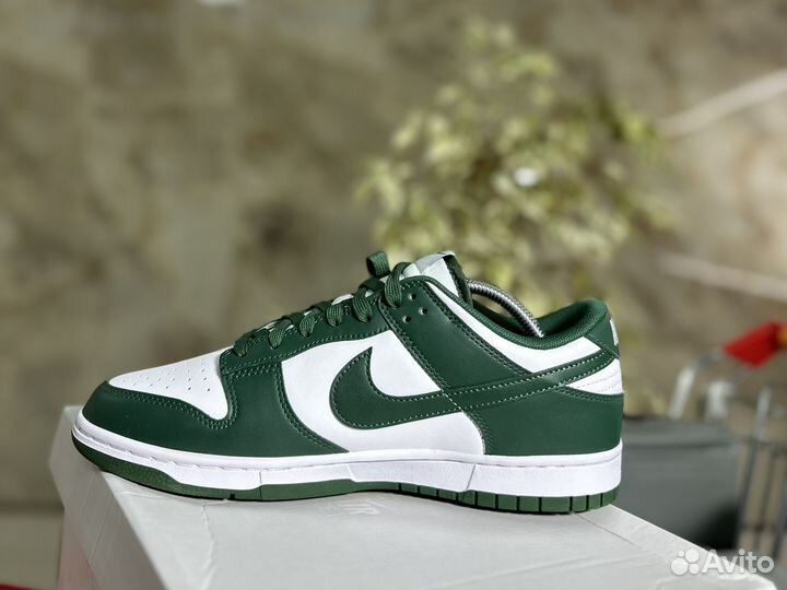 Кроссовки Nike Dunk low