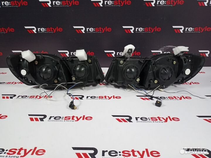 Фары Lexus LX470 2002-2005г