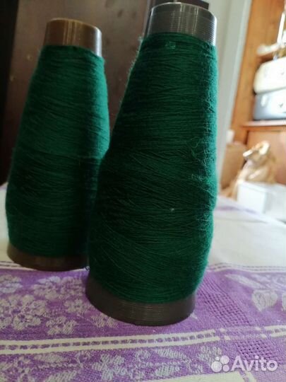 7. Набор пряжи зелёных цветов