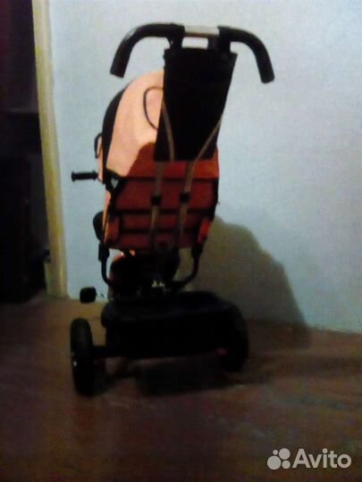 Детский трехколесный велосипед коляска
