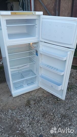 Холодильник indesit