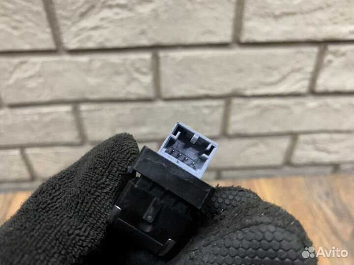 Audi A7 (4G8) Кнопка стеклоподъемника LH RH