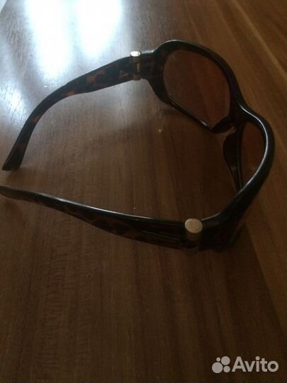 Солнцезащитные очки женские