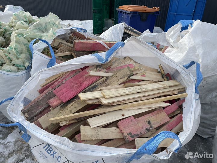 Опилки - обрезки дерева - пленка техническая