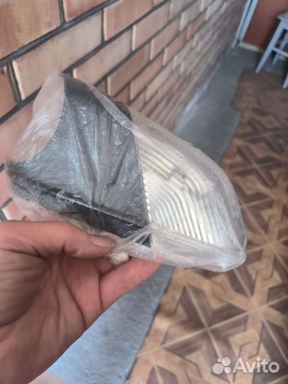 Зеркало битое левое volkswagen polo hatchback 2008