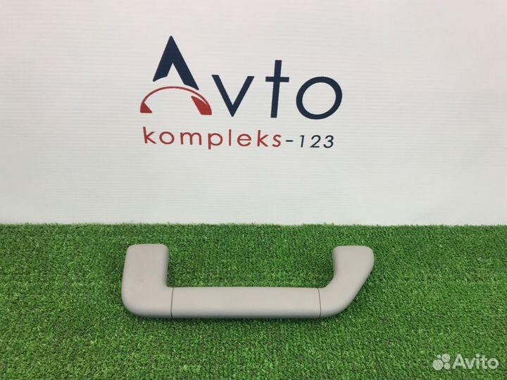 Ручка потолка передняя левая Volkswagen Touareg 7L