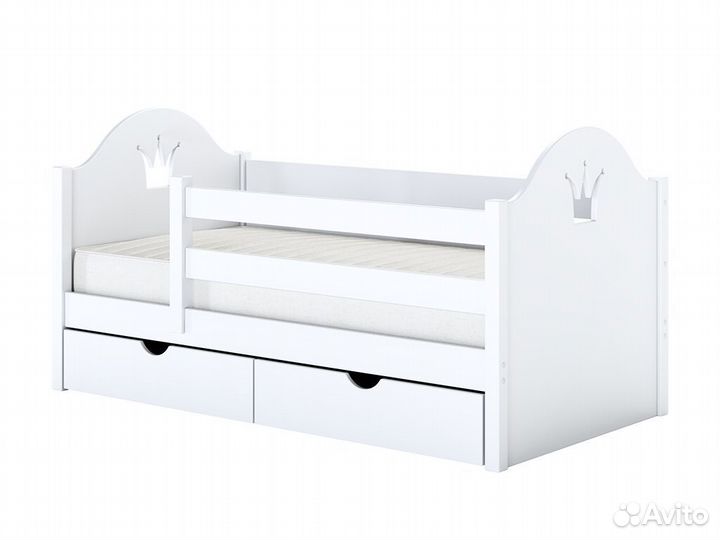 Детская кровать с бортиком