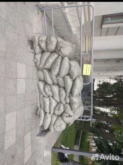Перегной конский коровий в мешках и чернозём