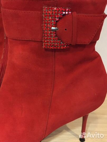 Полусапожки женские 37 размера новые