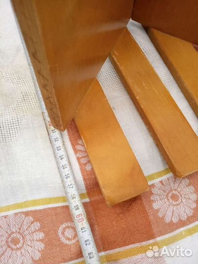 Полочки на стену под горшочки- бутылочки