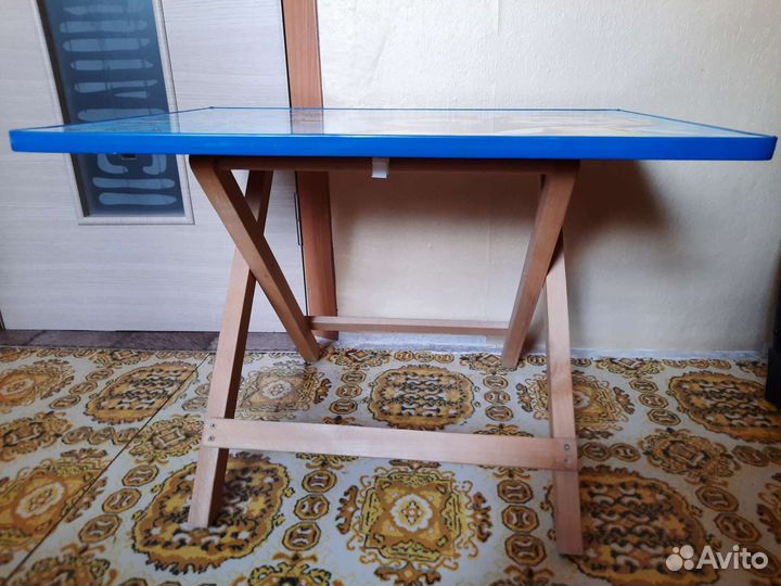 Детский стол и стул