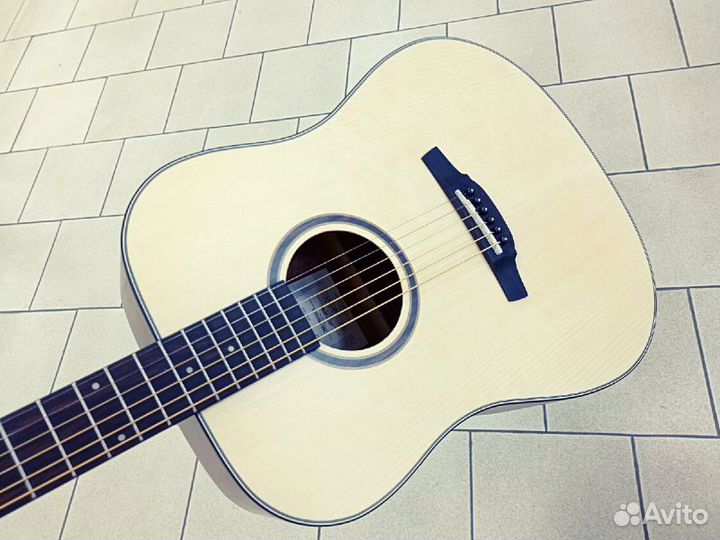 Акустическая гитара Crafter новая