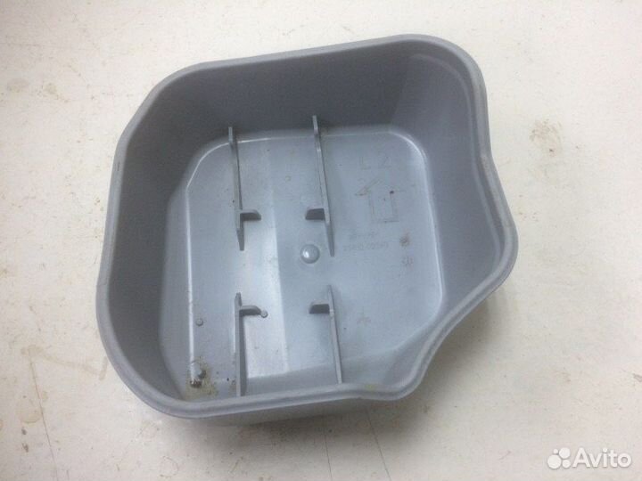 Деталь задняя левая Toyota Corolla ZRE210 1ZR 2020