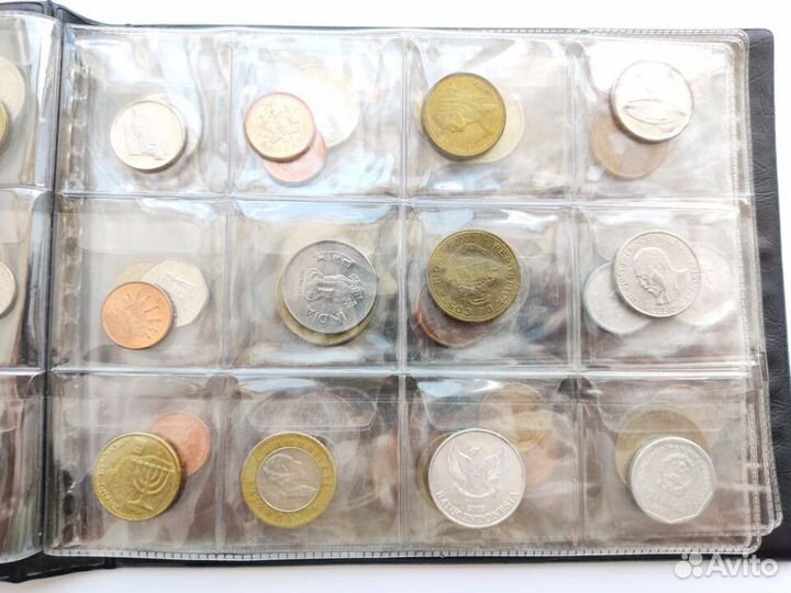 Альбом с иностранными монетами (72 шт, экзотика)