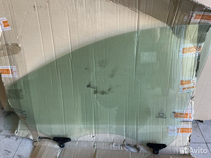 Стекло правое переднее hyndai ix35