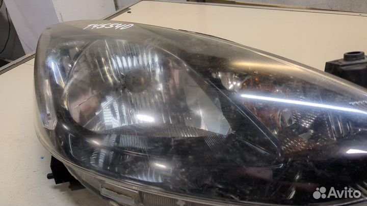 Фара (передняя) Mazda 2, 2008