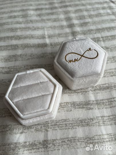 Коробочка подушечка для обручальных колец