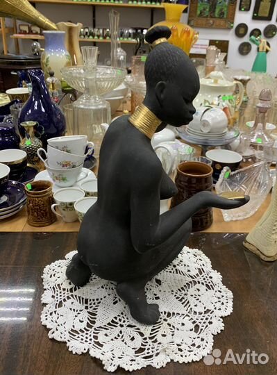Фарфоровая статуэтка Утро Африки. Дулево